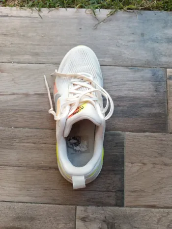 Nike Vomero 18 bike usato — immagine 7 di 10