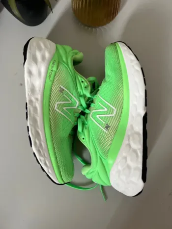 Used New Balance 840 Running Shoes