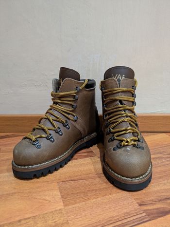 Używany VAB Scarpone Hiking