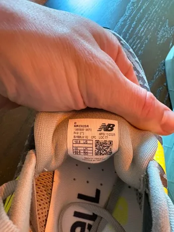 Used New Balance FuelCell SuperComp Trainer v3 bike — image 5 of 5