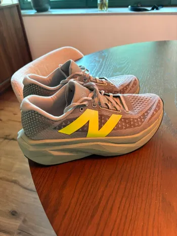 Used New Balance FuelCell SuperComp Trainer v3 Running Shoes