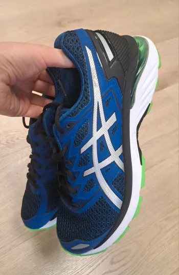 Used Asics GT3000 bike — image 2 of 6