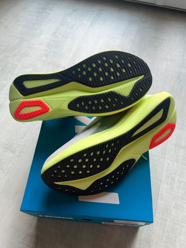 Tweedehands Hoka Mach 7 bike — afbeelding 4 van 5