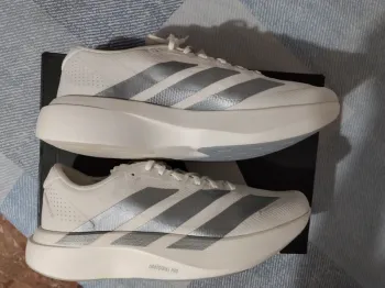 Used Adidas Adizero EVO SL Woven bike — image 3 of 7