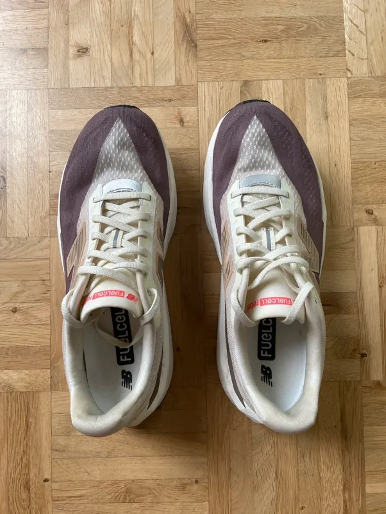 Gebrauchtes New Balance FuelCell Rebel V5 bike — Bild 6 von 7