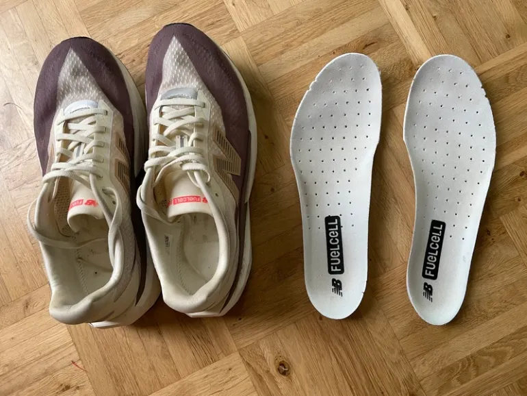 Gebrauchtes New Balance FuelCell Rebel V5 bike — Bild 4 von 7
