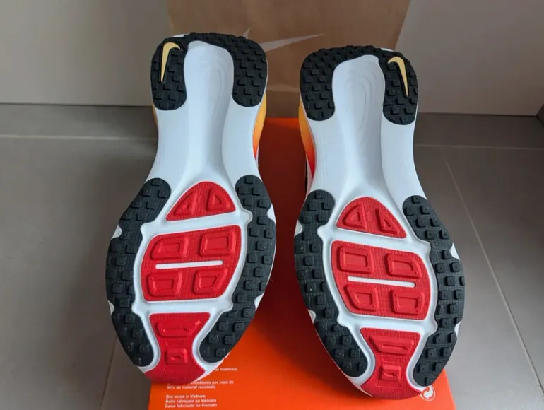 Used Nike Vomero 18 Zoom bike — image 7 of 11