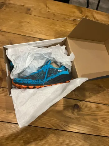 Hoka Speedgoat 6 bike usato — immagine 5 di 6