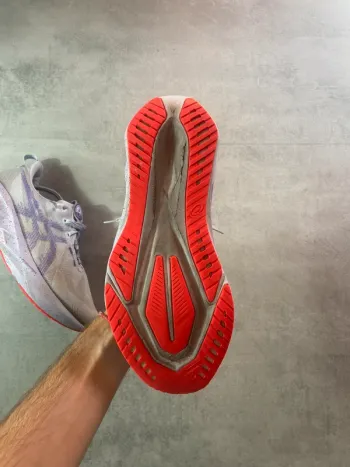 Used Asics Novablast 5 bike — image 12 of 13