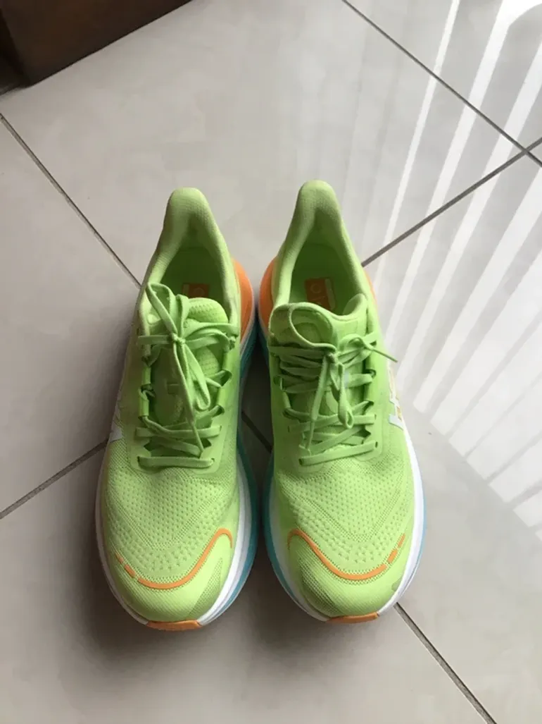 Used Hoka Skyward X bike — image 6 of 6