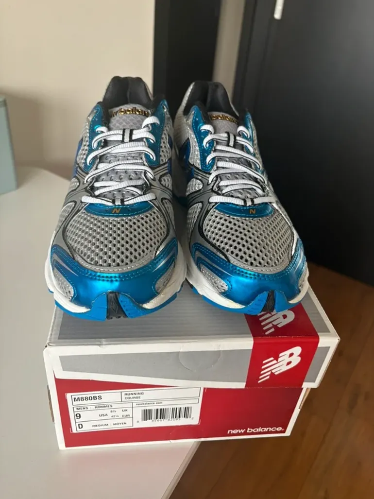Used New Balance M880BS bike — image 4 of 5