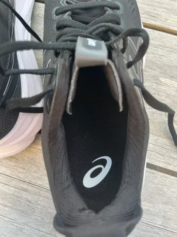 Used Asics Gel Kayano 32 bike — image 8 of 8