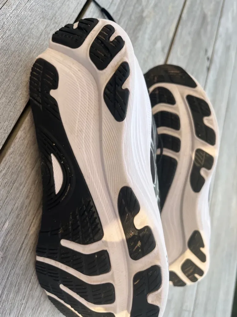 Used Asics Gel Kayano 32 bike — image 6 of 8
