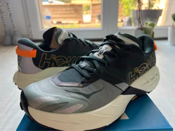 Hoka Speedgoat 7 bike d'occasion — image 3 sur 4