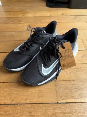 Used Nike Precision 7 Running Shoes