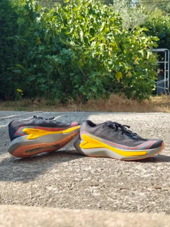 Käytetty Salomon DRX Bliss Running Shoes
