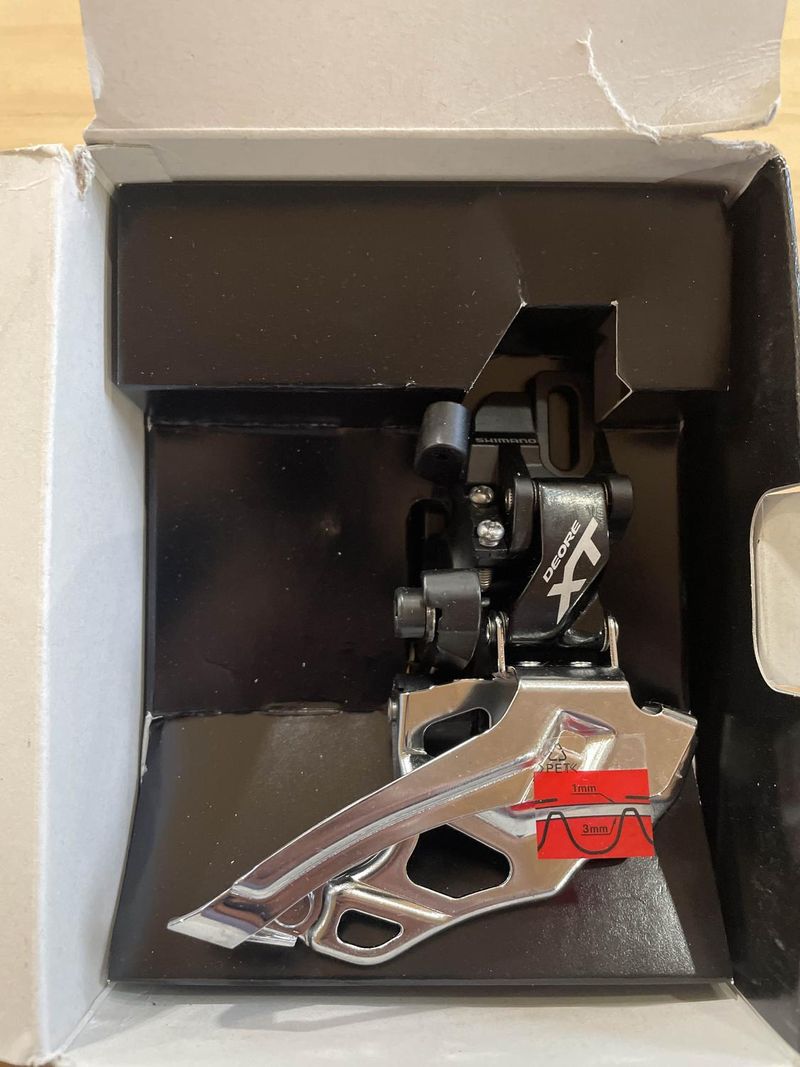 Shimano dérailleur avant double vtt Drivetrain & Pedals usato
