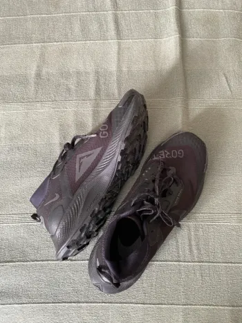Used Nike Goretex bike — image 2 of 4