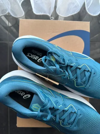 Gebrauchtes Asics Jadeite 3 bike — Bild 3 von 5