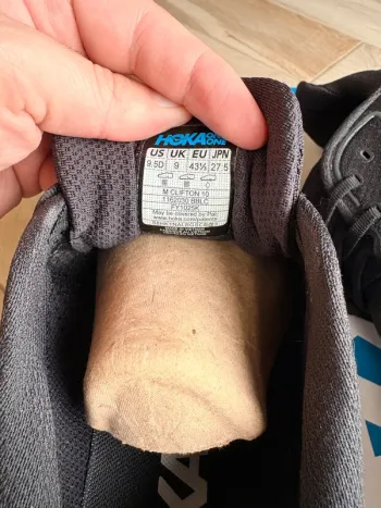 Hoka Clifton 10 bike d'occasion — image 2 sur 6