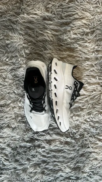 Tweedehands On Running On Shoes bike — afbeelding 2 van 7