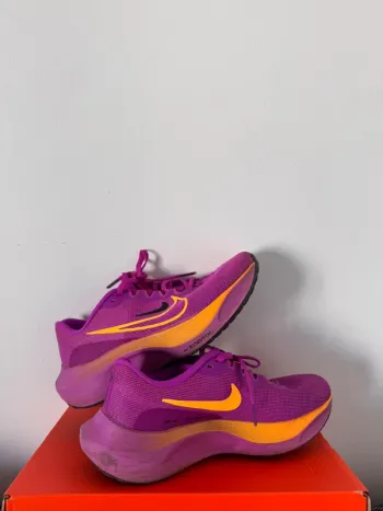 Used Nike Zoom Running Shoes