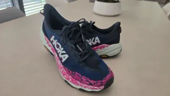 Used Hoka Speedgoat 6 Running Shoes