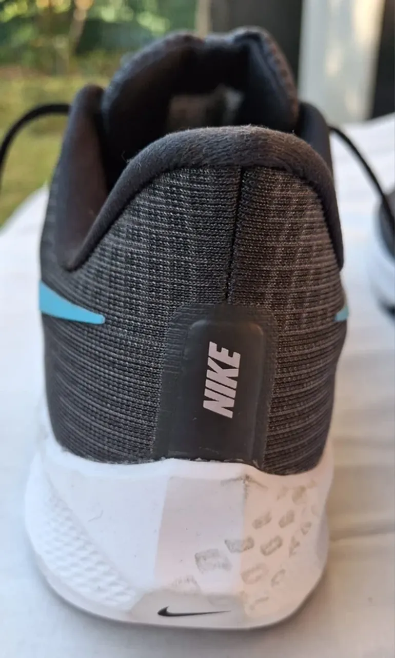 Nike Running Shoes bike d'occasion — image 4 sur 6
