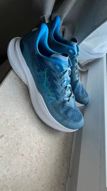 Used Hoka Mach 6 Running Shoes