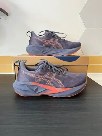 Used Orange Novablast 5 Running Shoes