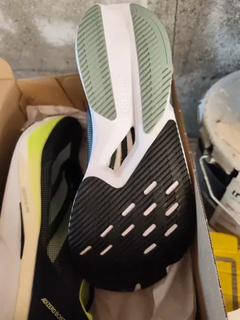 Adidas adizero Boston 12 bike d'occasion — image 3 sur 8