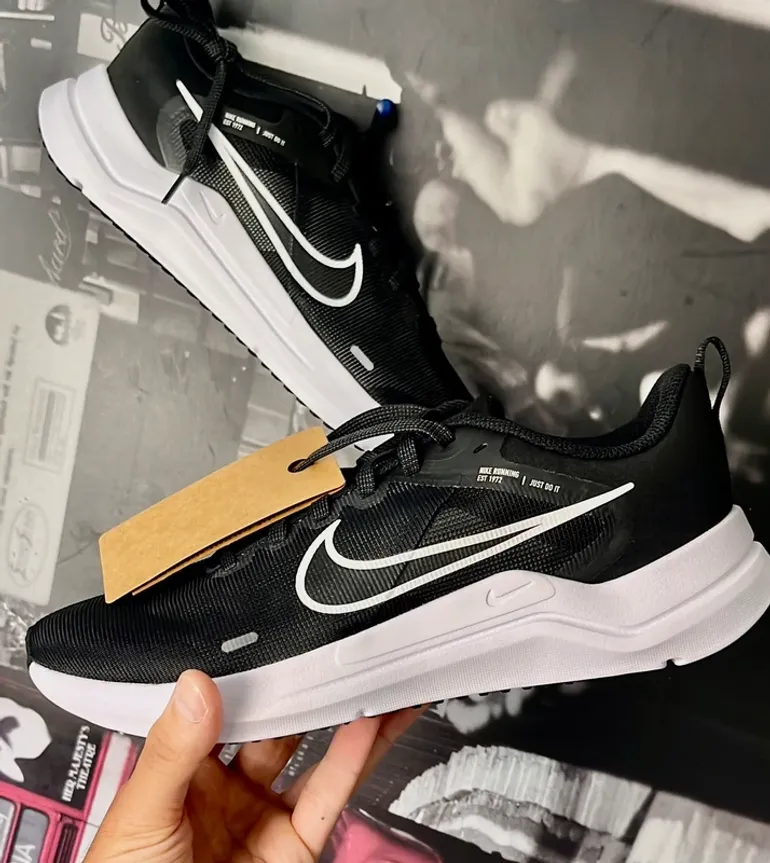 Gebrauchtes Nike Sneaker Schwarz/Weiß bike — Bild 2 von 5