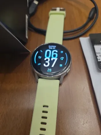 Tweedehands Garmin Venu 4 Electronics