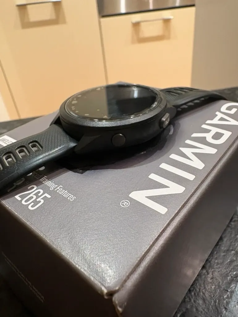 Used Garmin Forerunner 265 bike — image 6 of 6