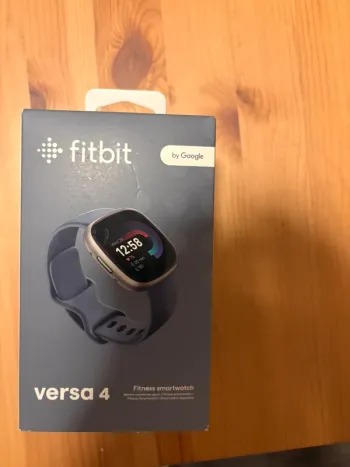 Used Fitbit Versa 4 bike — image 6 of 10