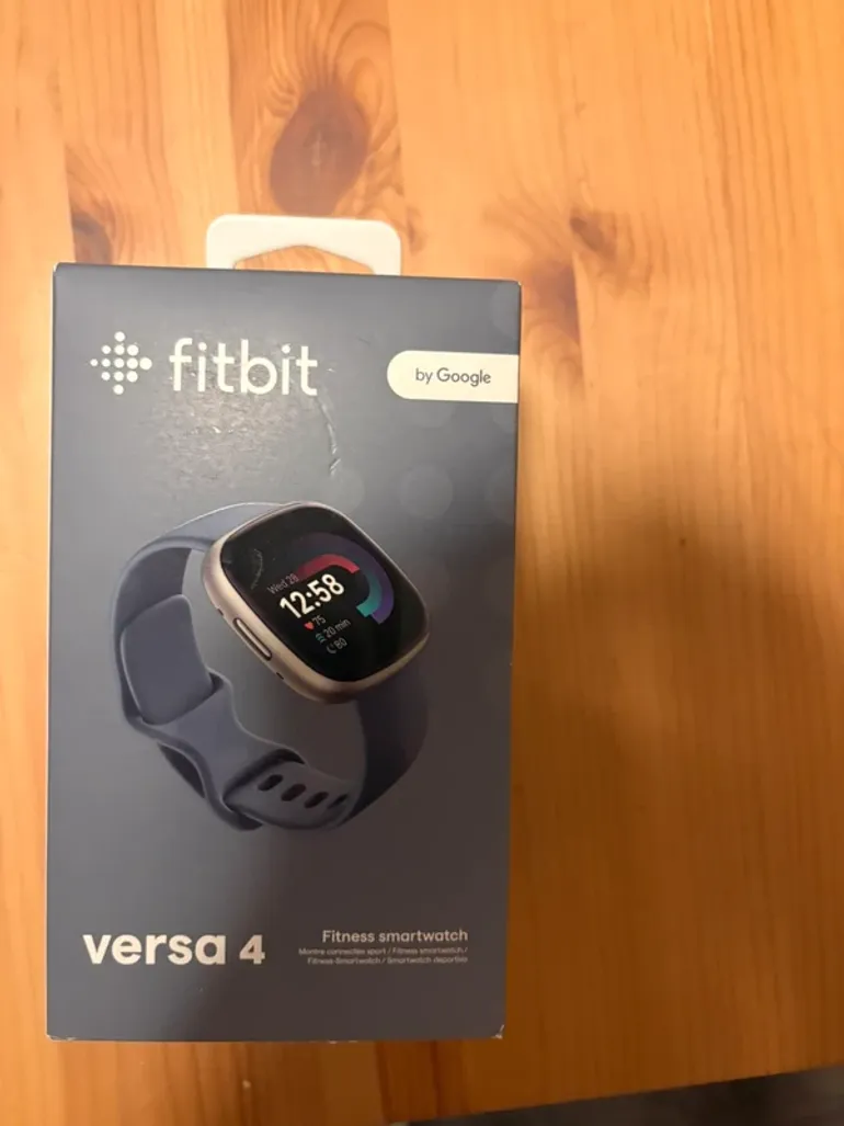 Used Fitbit Versa 4 bike — image 6 of 10