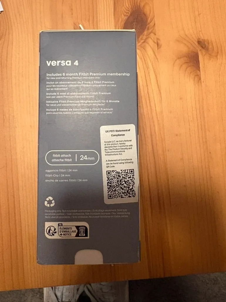 Used Fitbit Versa 4 bike — image 9 of 10