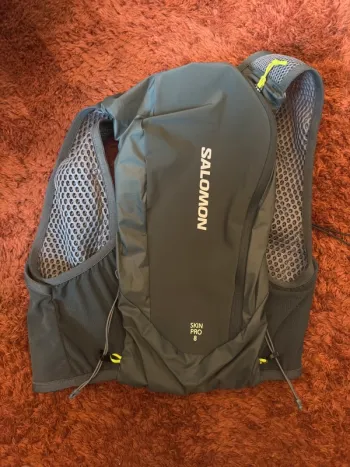 Salomon Skin Pro 8 Running Accessories d'occasion