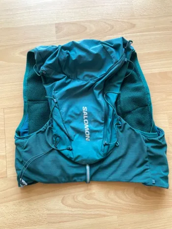 Used Salomon ADV Skin 12 Running Accessories