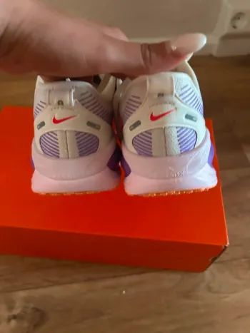 Używany Nike Vomero 18 bike — zdjęcie 3 z 4