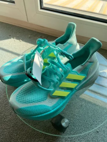 Použité Adidas Ultraboost Running Shoes