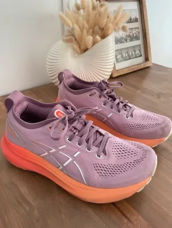 Used Asics Kayano 31 bike — image 2 of 6
