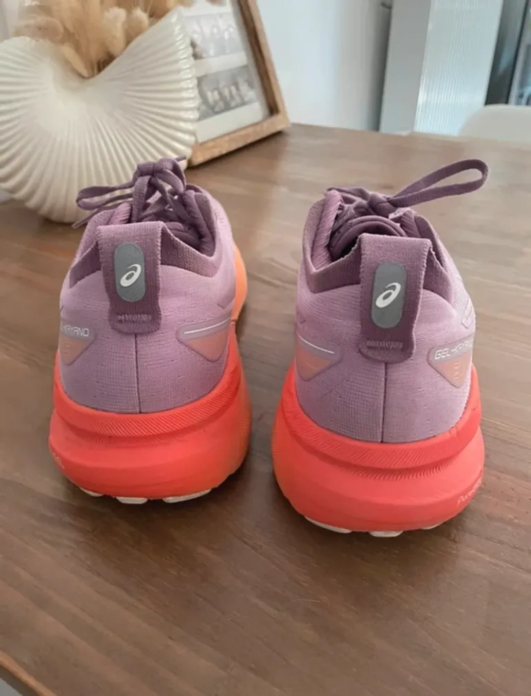 Used Asics Kayano 31 bike — image 3 of 6