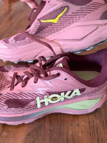 Used Hoka Scarpe Running Shoes