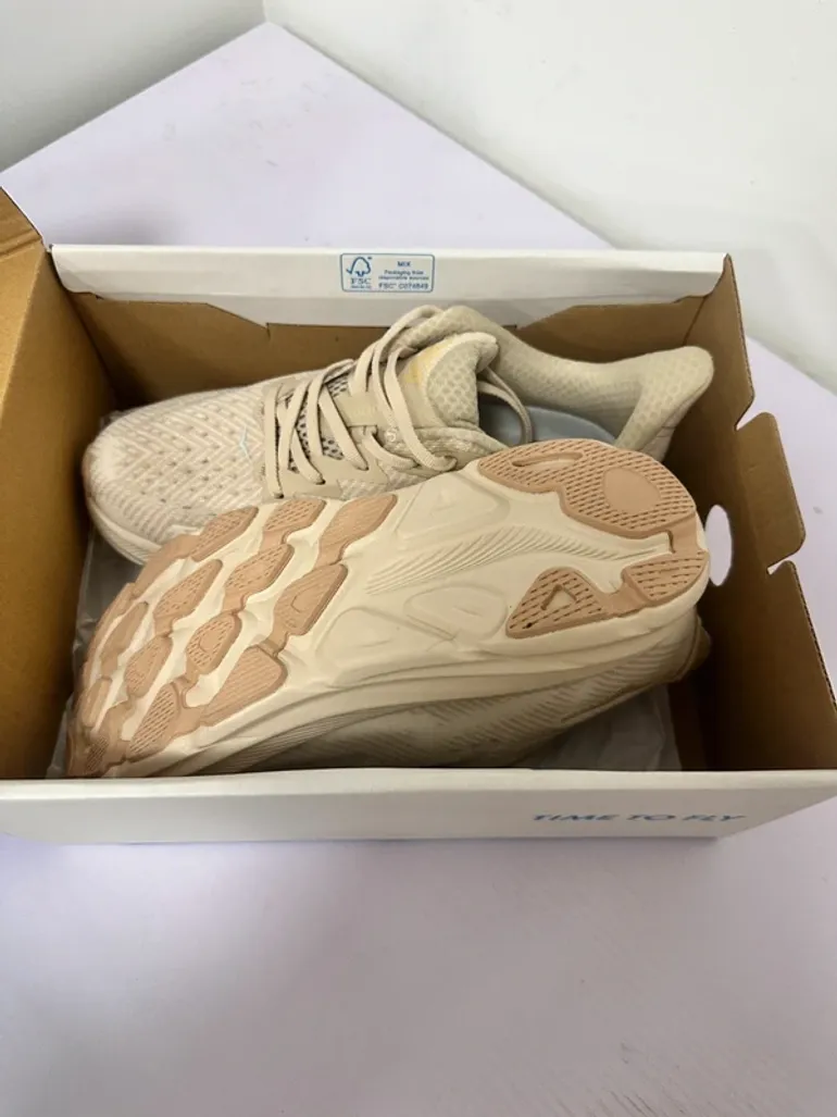 Used Hoka Shoes size 38 bike — image 3 of 4