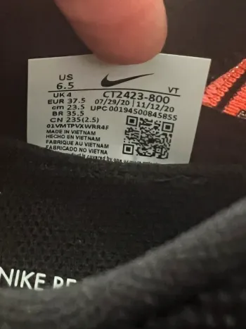 Tweedehands Nike React Infinity Run Flyknit 2 bike — afbeelding 13 van 15