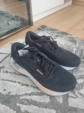 Použité Brooks Adrenaline GTS 24 Running Shoes