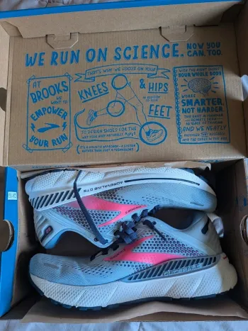Tweedehands Brooks Adrenaline GTS 22 Running Shoes