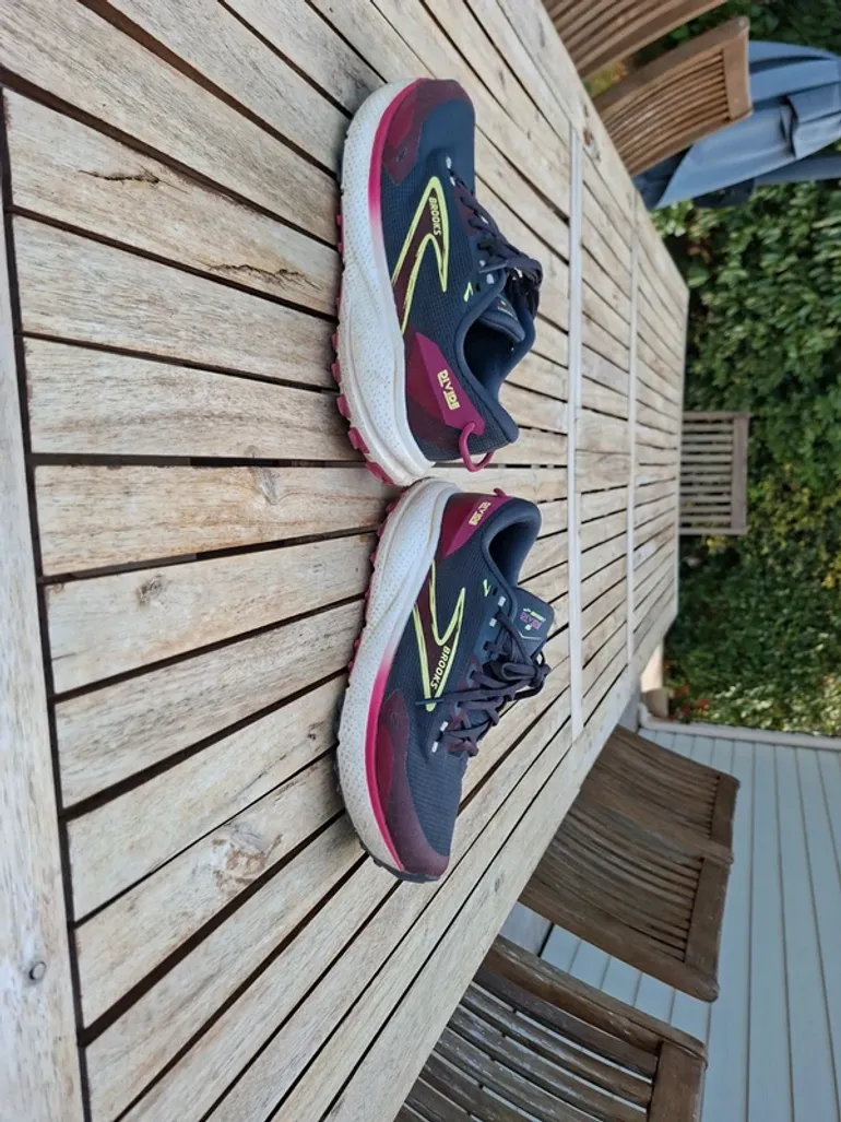 Used Brooks Trailrunning Shoes bike — image 5 of 6