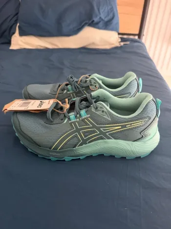 Used Asics Gel Kanaku 6 bike — image 4 of 7